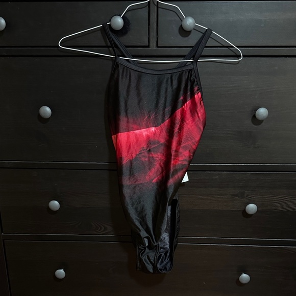 Speedo Black and Red Women's One Piece Swimsuit - Picture 1 of 6